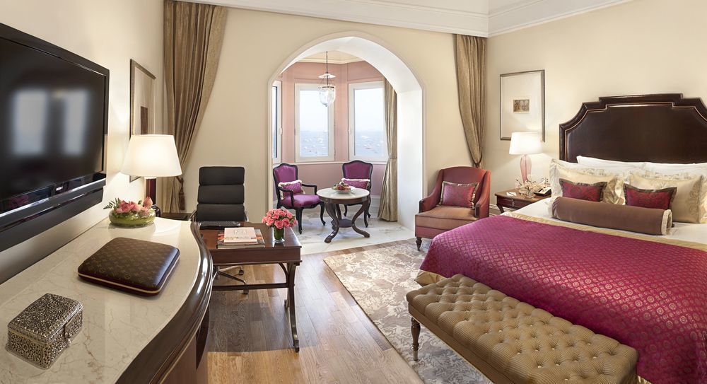The Taj Mahal Tower, Mumbai Ξενοδοχείο Εξωτερικό φωτογραφία A suite at the Taj Mahal Palace