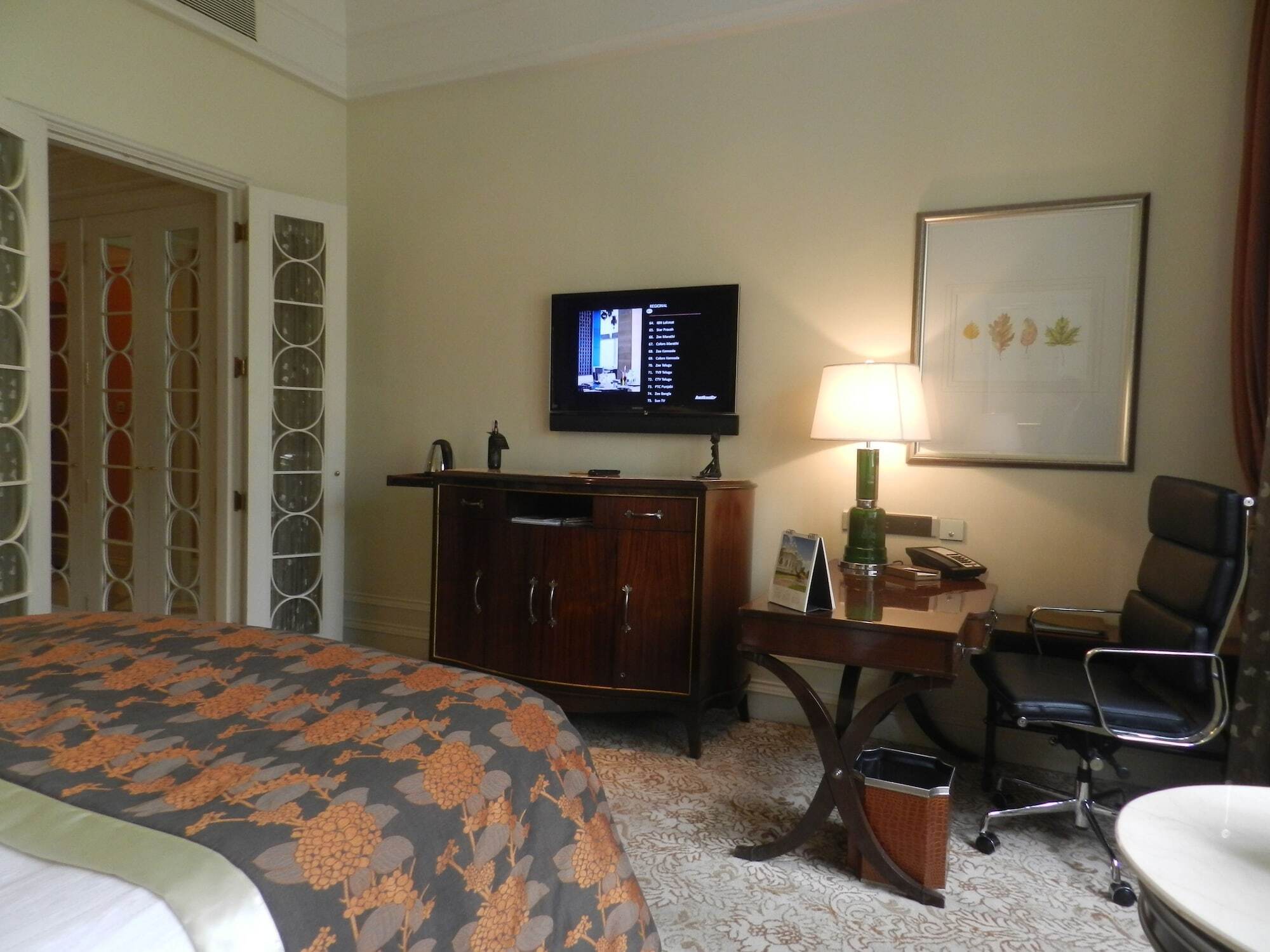 The Taj Mahal Tower, Mumbai Ξενοδοχείο Εξωτερικό φωτογραφία A room at the hotel