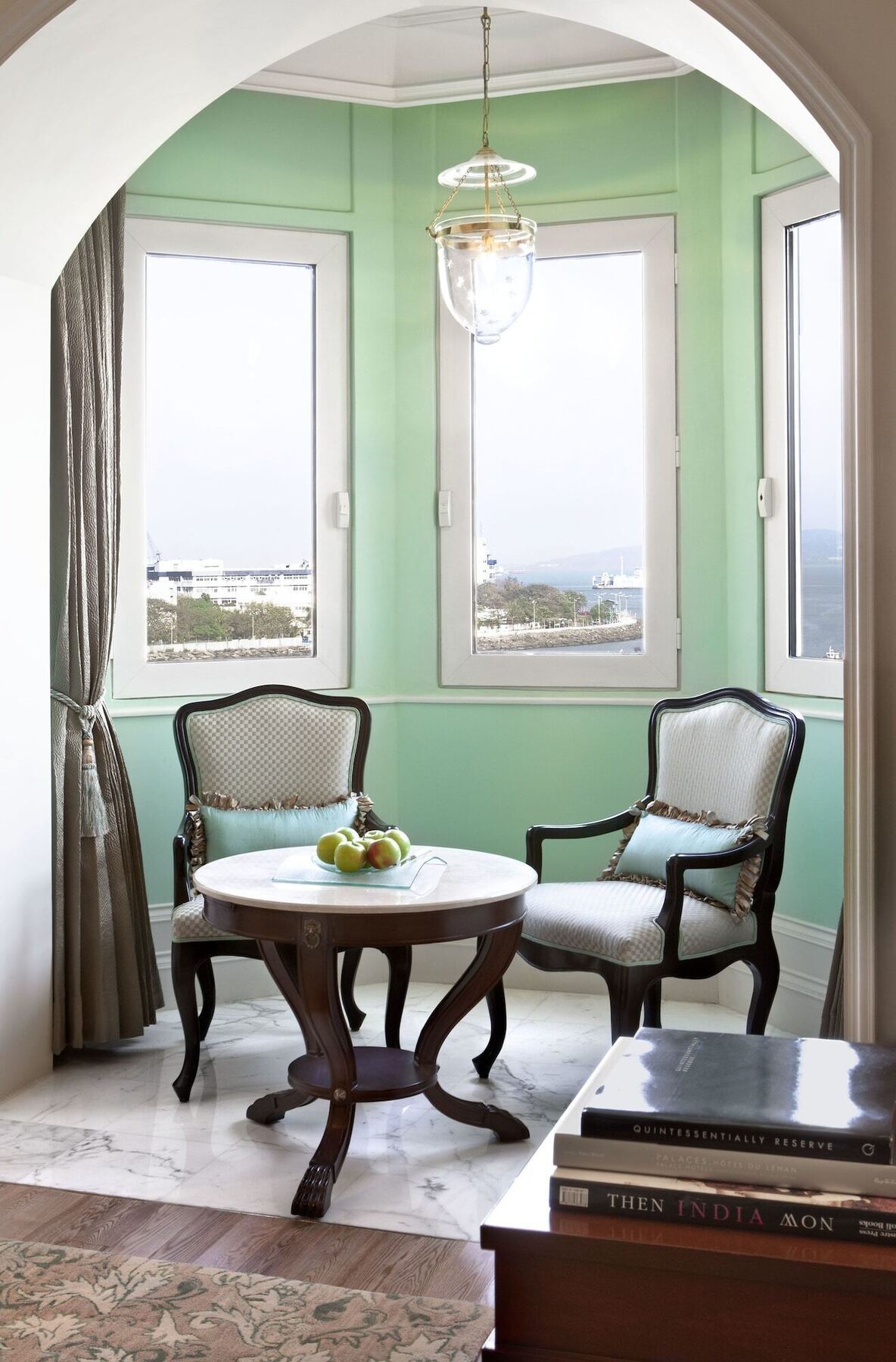 The Taj Mahal Tower, Mumbai Ξενοδοχείο Εξωτερικό φωτογραφία A room at the hotel